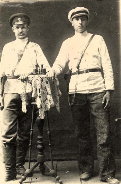 В.Е.Лагутичев и Я.Р.Фастыковский