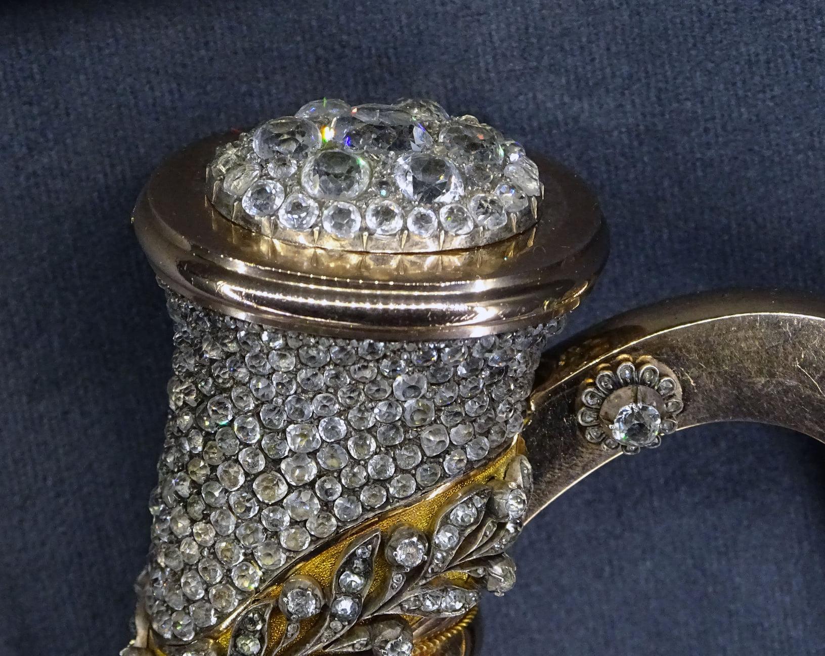 ����� �.�. ������������